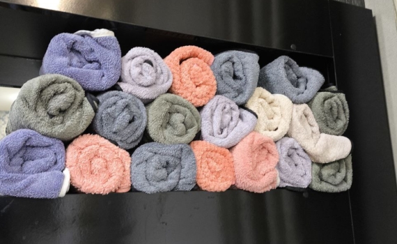 Гардеробная больше не нужна: обычная кладовка справляется лучше — когда это уместно и как обустроить Гардеробная больше не нужна: обычная кладовка справляется лучше — когда это уместно и как обустроить