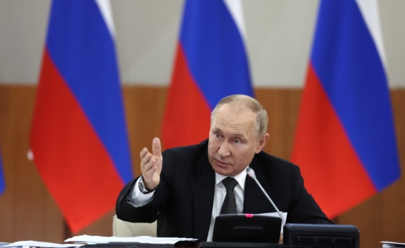 Путин впервые посетил остров Итуруп Путин впервые посетил остров Итуруп